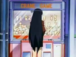 Sakaki spielt UFO-Catcher